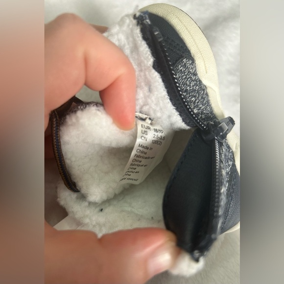 H&M Toddler Kids 2.5-3.5 Navy Blue/Brown Boots white faux fur inside side zipper - Picture 7 of 8